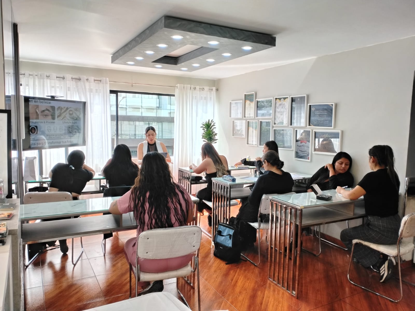 Taller Grupal en Aula
